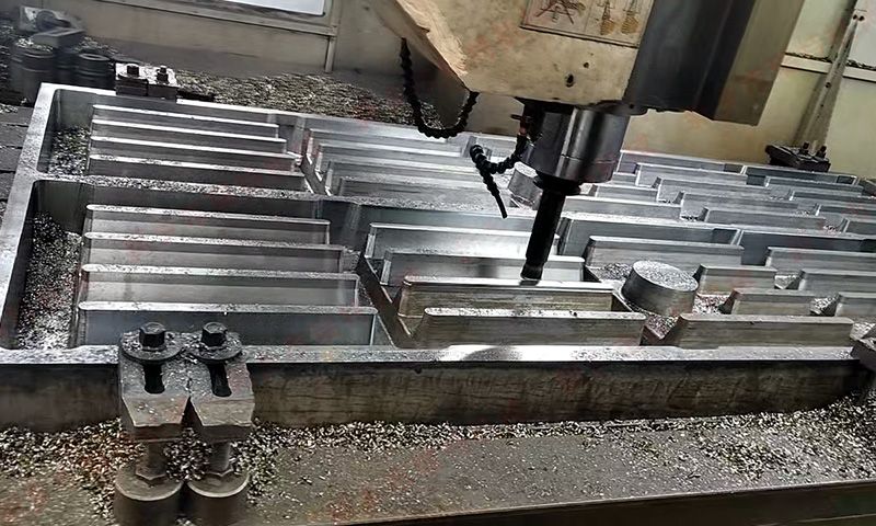 越南一批次漏糞板模具